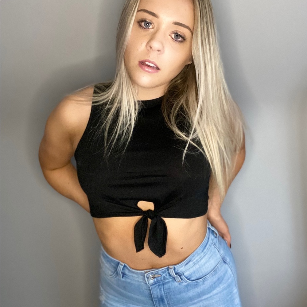 Meet your Posher, Nikita lee